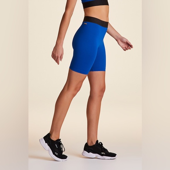 Alala Primary Short Lapis M NWOT - Picture 2 of 7